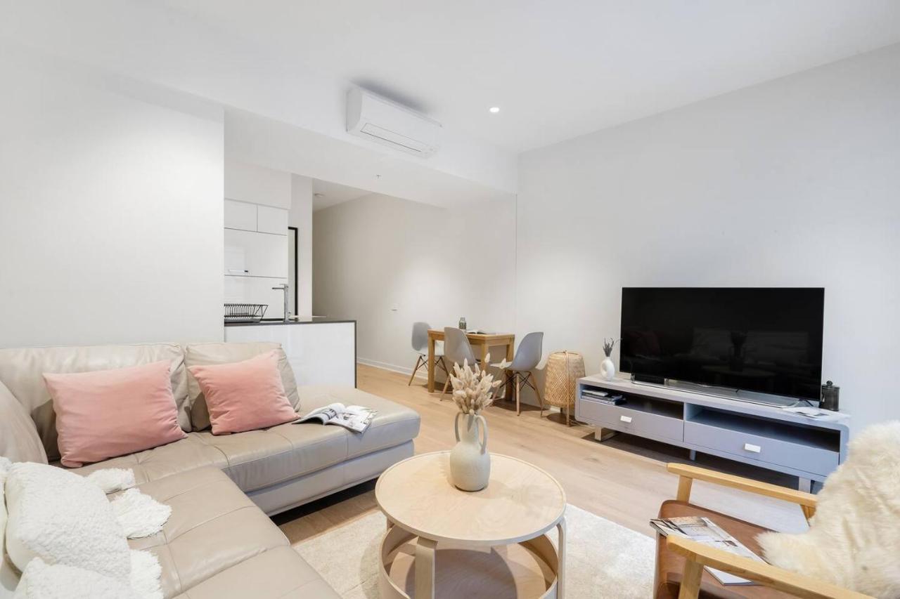 Refined City Pad In Central Melbourne With Pool Leilighet Eksteriør bilde